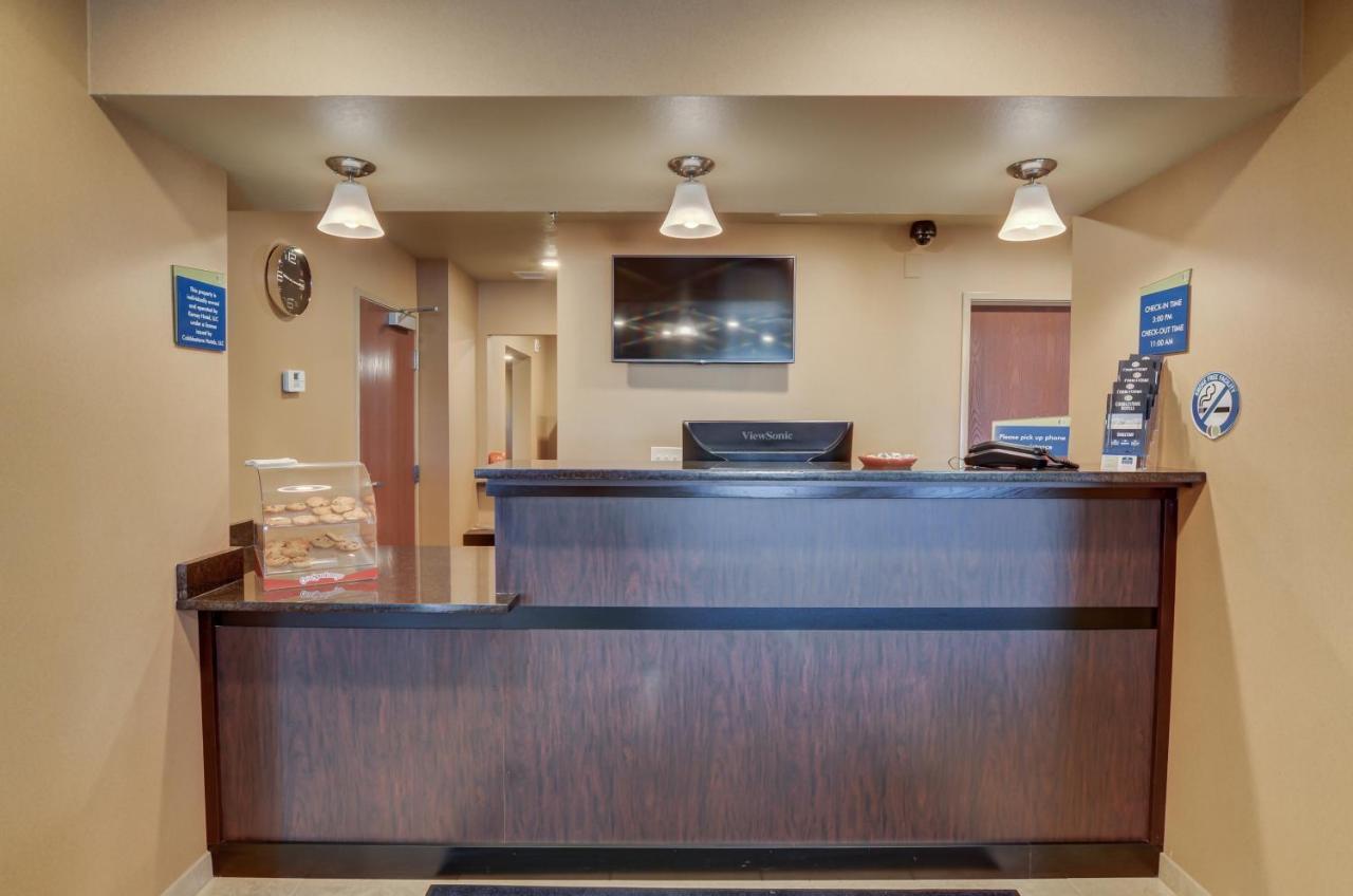 Cobblestone Inn & Suites-Kersey Exterior photo